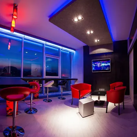 Matrix Apartment *
